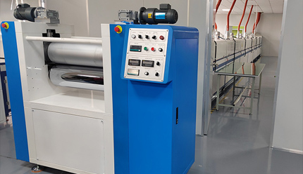 導(dǎo)熱矽膠片(piàn)使用(yòng)壓延機生產的工藝流程